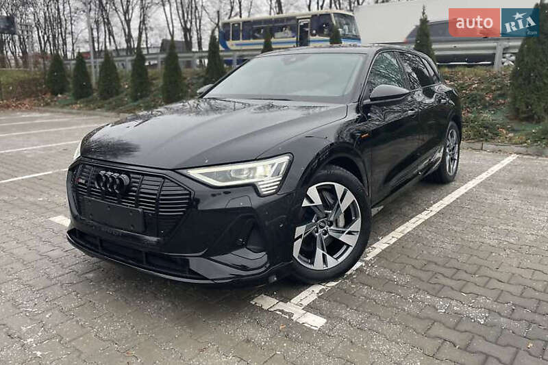 Внедорожник / Кроссовер Audi e-tron 2022 в Киеве