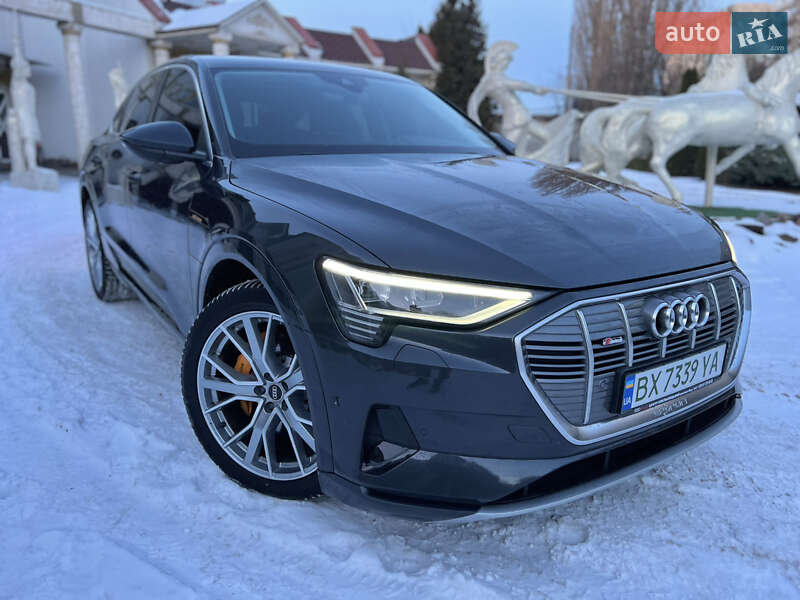 Позашляховик / Кросовер Audi e-tron 2022 в Хмельницькому