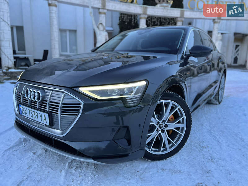 Позашляховик / Кросовер Audi e-tron 2022 в Хмельницькому