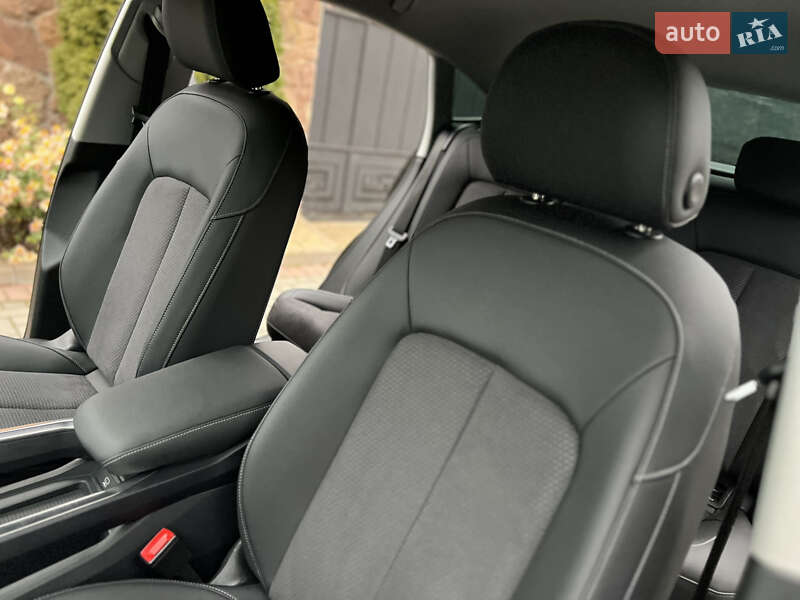 Позашляховик / Кросовер Audi e-tron 2022 в Хмельницькому