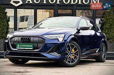 Позашляховик / Кросовер Audi e-tron 2021 в Києві