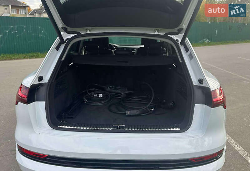 Внедорожник / Кроссовер Audi e-tron 2022 в Одессе