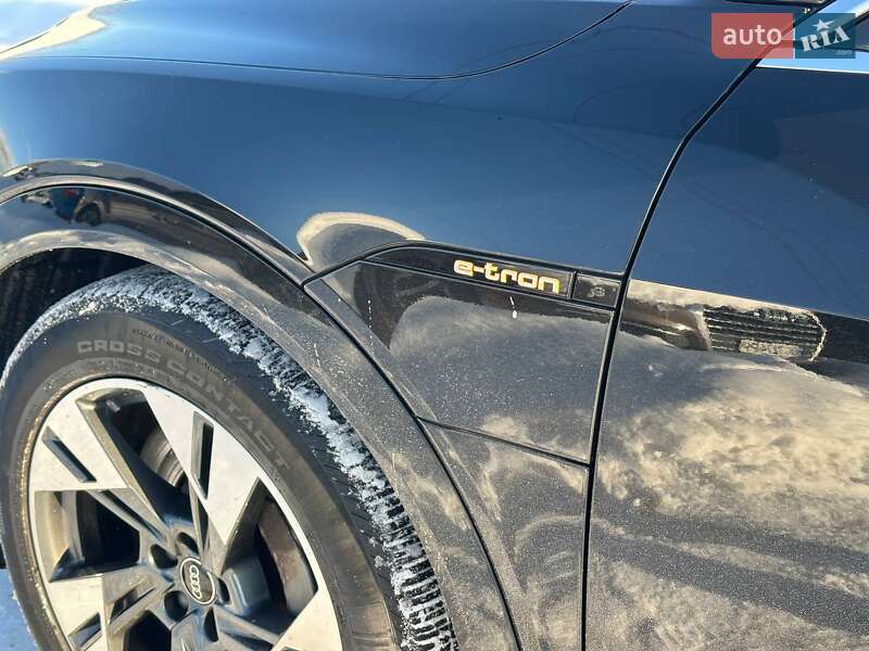 Внедорожник / Кроссовер Audi e-tron 2022 в Львове фото 10 Внедорожник / Кроссовер Audi e-tron 2022 в Львове