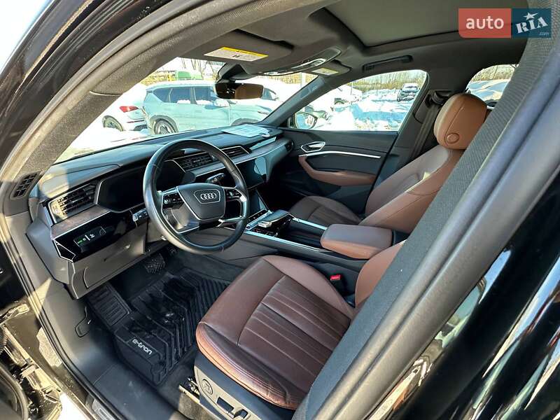 Внедорожник / Кроссовер Audi e-tron 2022 в Львове фото 20 Внедорожник / Кроссовер Audi e-tron 2022 в Львове