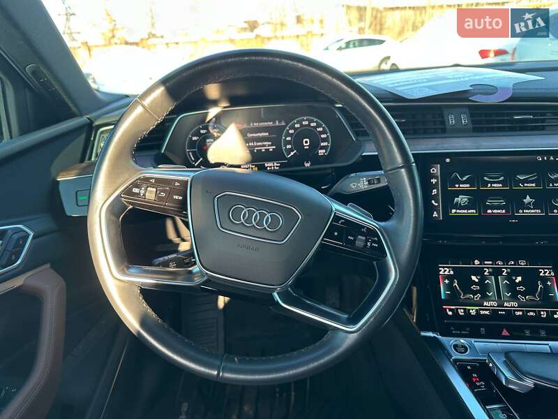 Внедорожник / Кроссовер Audi e-tron 2022 в Львове фото 35 Внедорожник / Кроссовер Audi e-tron 2022 в Львове