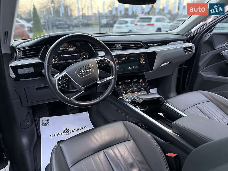 Позашляховик / Кросовер Audi e-tron 2021 в Львові