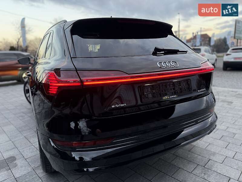 Позашляховик / Кросовер Audi e-tron 2021 в Львові