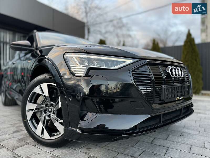 Позашляховик / Кросовер Audi e-tron 2021 в Львові