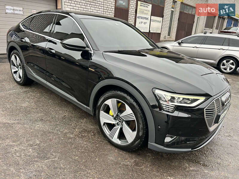 Внедорожник / Кроссовер Audi e-tron 2020 в Каменском фото 11 Внедорожник / Кроссовер Audi e-tron 2020 в Каменском