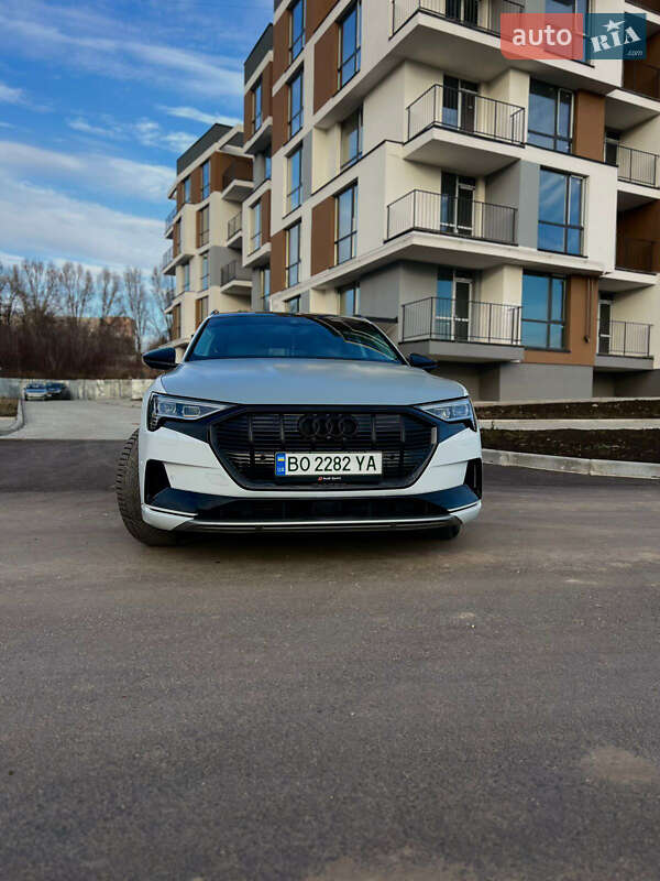 Внедорожник / Кроссовер Audi e-tron 2019 в Тернополе фото 9 Внедорожник / Кроссовер Audi e-tron 2019 в Тернополе
