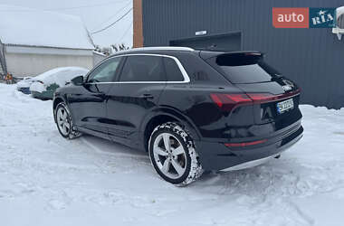 Внедорожник / Кроссовер Audi e-tron 2019 в Ровно