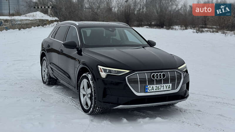 Позашляховик / Кросовер Audi e-tron 2019 в Умані фото 12 Позашляховик / Кросовер Audi e-tron 2019 в Умані