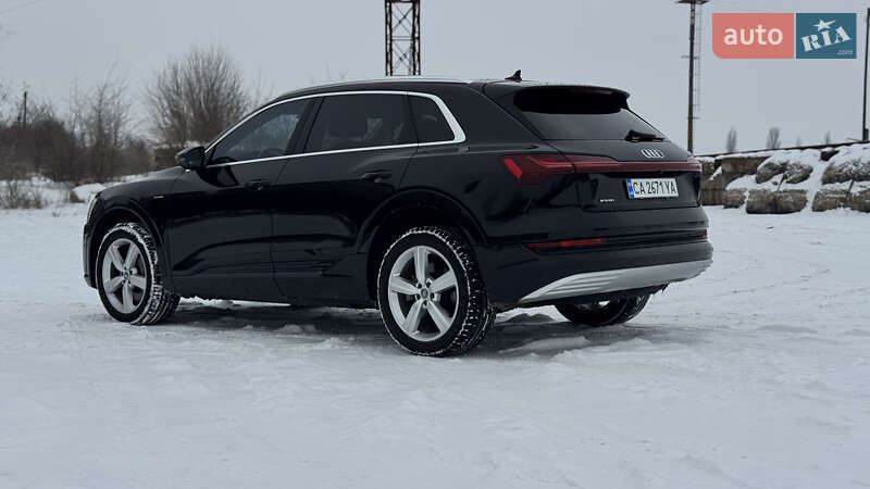Позашляховик / Кросовер Audi e-tron 2019 в Умані фото 17 Позашляховик / Кросовер Audi e-tron 2019 в Умані