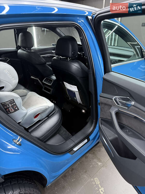 Внедорожник / Кроссовер Audi e-tron 2019 в Ужгороде фото 29 Внедорожник / Кроссовер Audi e-tron 2019 в Ужгороде