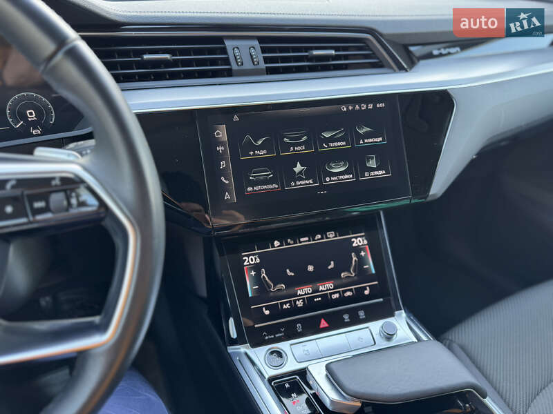 Внедорожник / Кроссовер Audi e-tron 2021 в Киеве