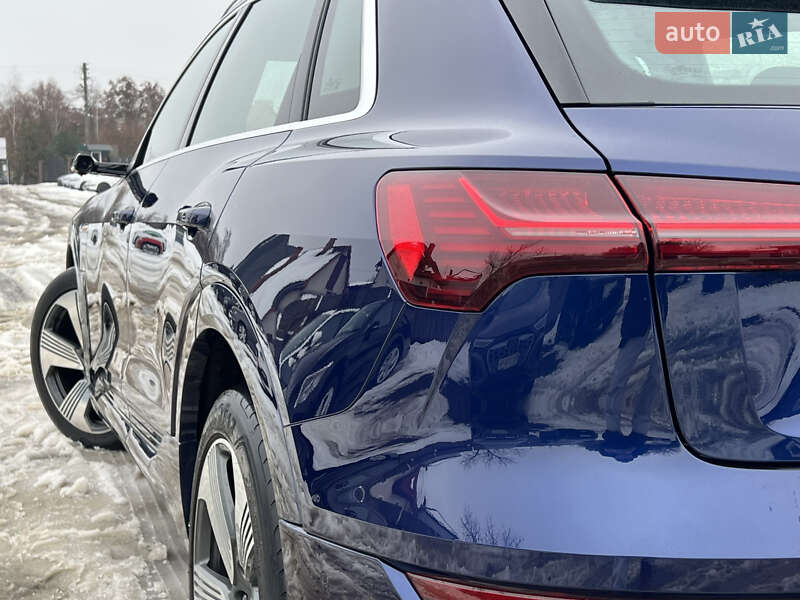 Внедорожник / Кроссовер Audi e-tron 2020 в Луцке фото 12 Внедорожник / Кроссовер Audi e-tron 2020 в Луцке