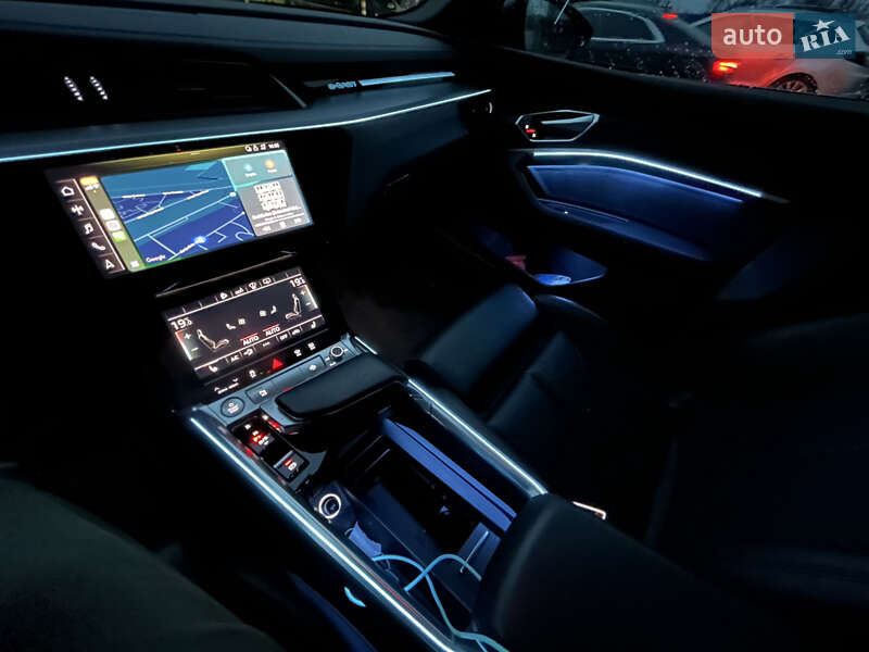Внедорожник / Кроссовер Audi e-tron 2019 в Кривом Роге фото 19 Внедорожник / Кроссовер Audi e-tron 2019 в Кривом Роге