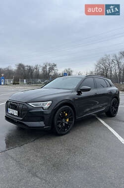Внедорожник / Кроссовер Audi e-tron 2019 в Днепре