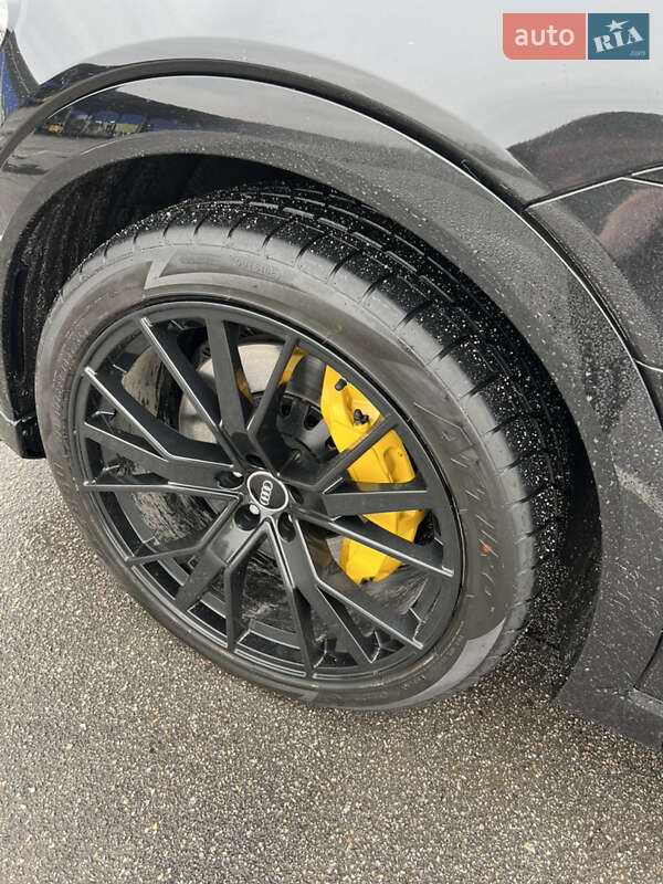 Внедорожник / Кроссовер Audi e-tron 2019 в Днепре фото 17 Внедорожник / Кроссовер Audi e-tron 2019 в Днепре