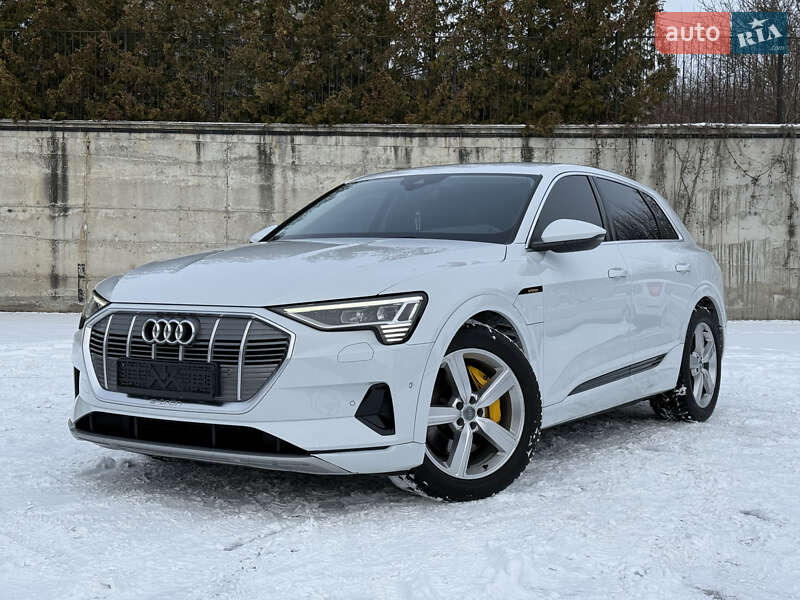 Внедорожник / Кроссовер Audi e-tron 2021 в Ровно