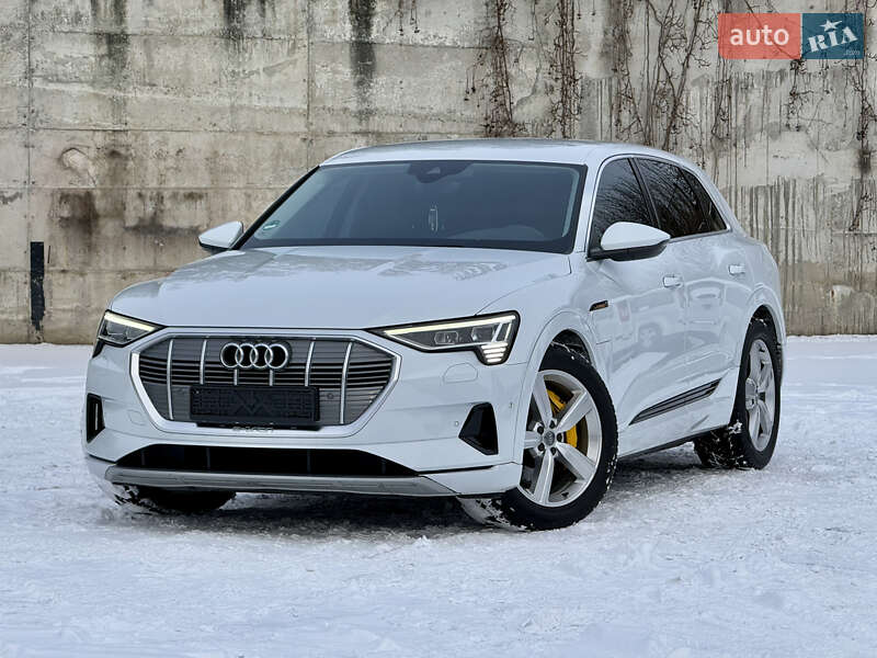 Внедорожник / Кроссовер Audi e-tron 2021 в Ровно