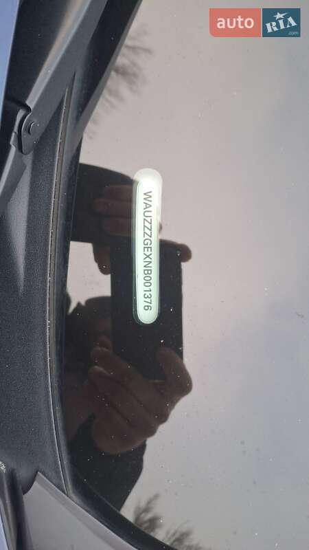 Позашляховик / Кросовер Audi e-tron 2021 в Дніпрі