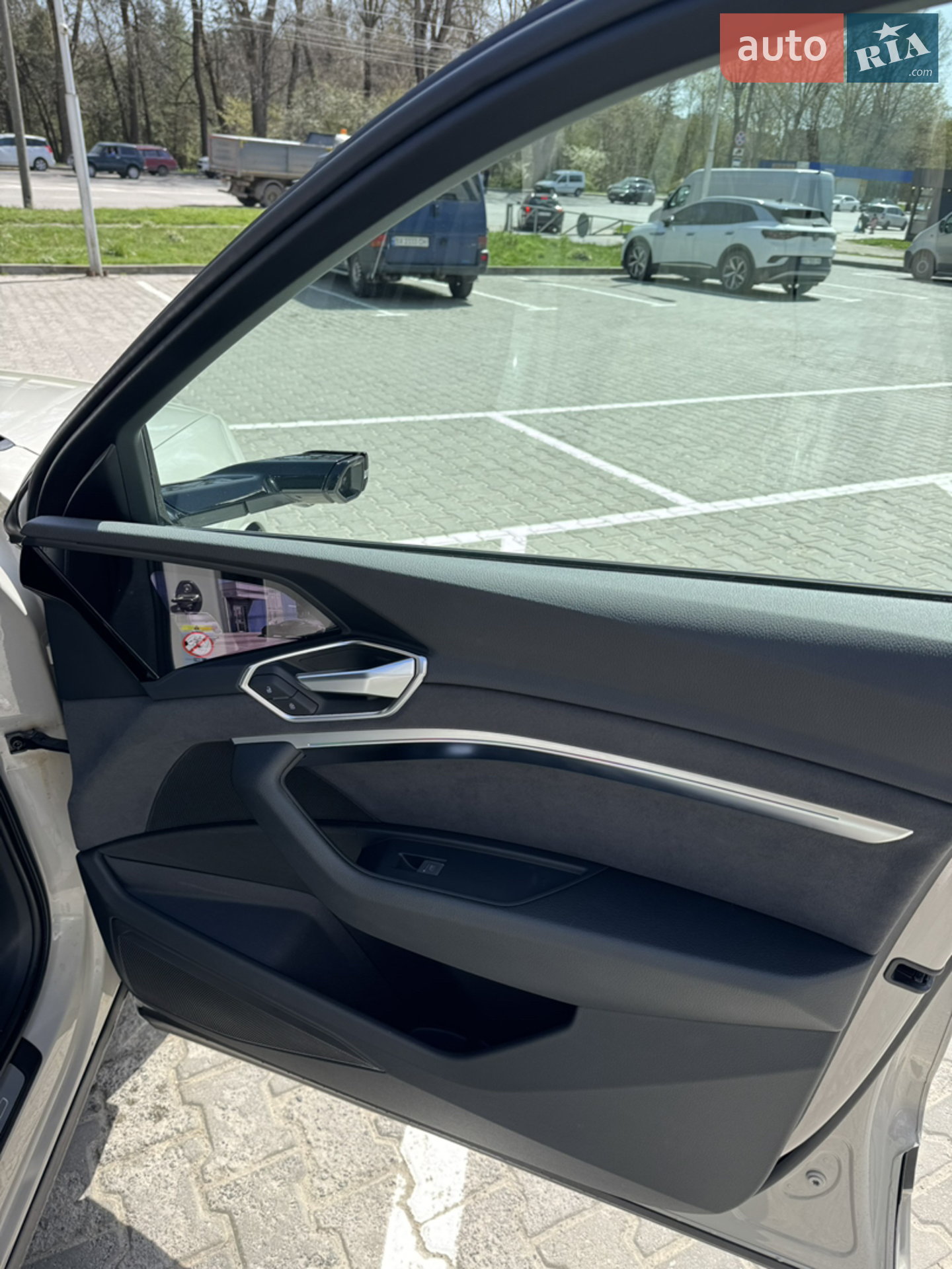 2021 Audi e-tron - мініатюра 15