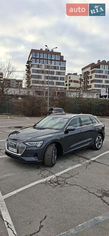Позашляховик / Кросовер Audi e-tron 2020 в Ужгороді