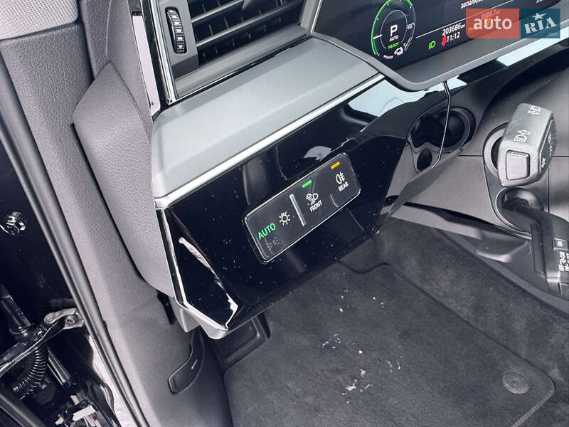 Внедорожник / Кроссовер Audi e-tron 2020 в Ивано-Франковске