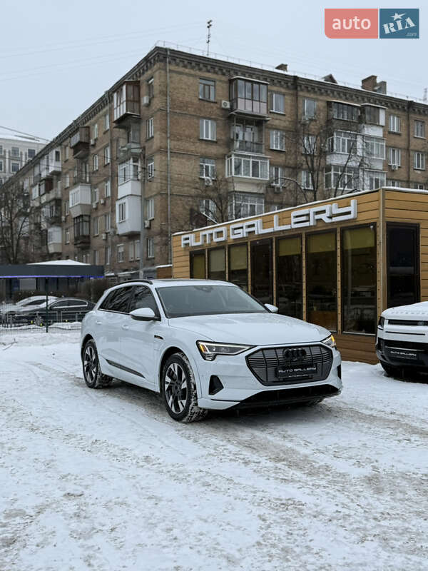 Внедорожник / Кроссовер Audi e-tron 2021 в Киеве