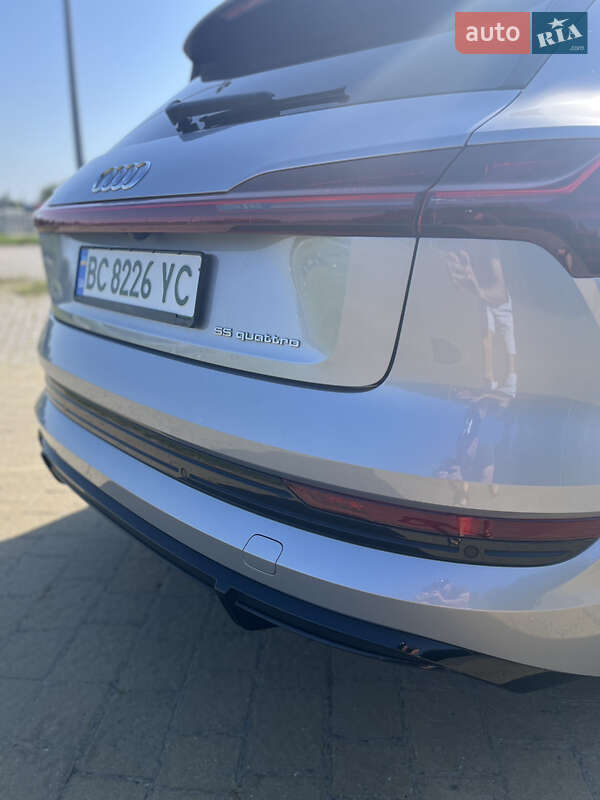 Позашляховик / Кросовер Audi e-tron 2022 в Львові фото 23 Позашляховик / Кросовер Audi e-tron 2022 в Львові