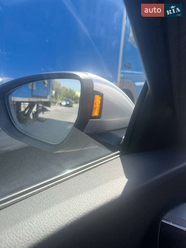 Позашляховик / Кросовер Audi e-tron 2022 в Львові фото 21 Позашляховик / Кросовер Audi e-tron 2022 в Львові