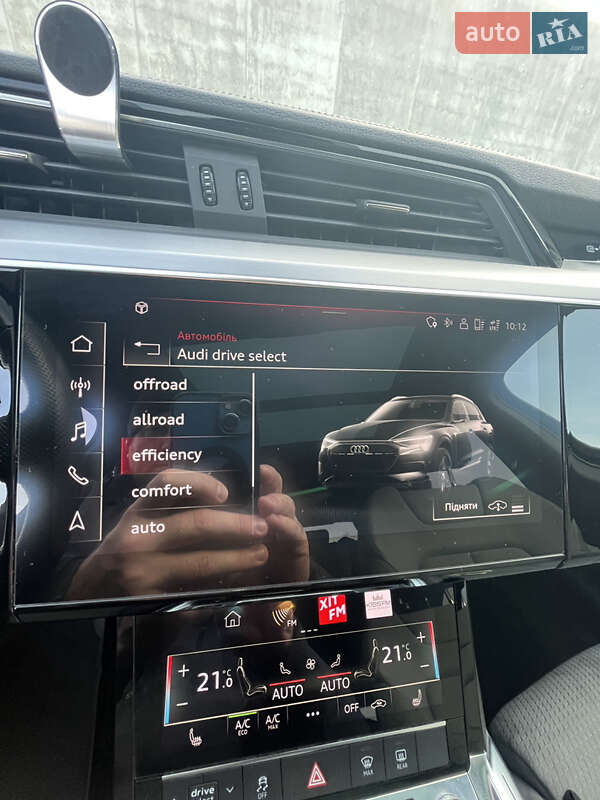 Позашляховик / Кросовер Audi e-tron 2022 в Львові фото 71 Позашляховик / Кросовер Audi e-tron 2022 в Львові