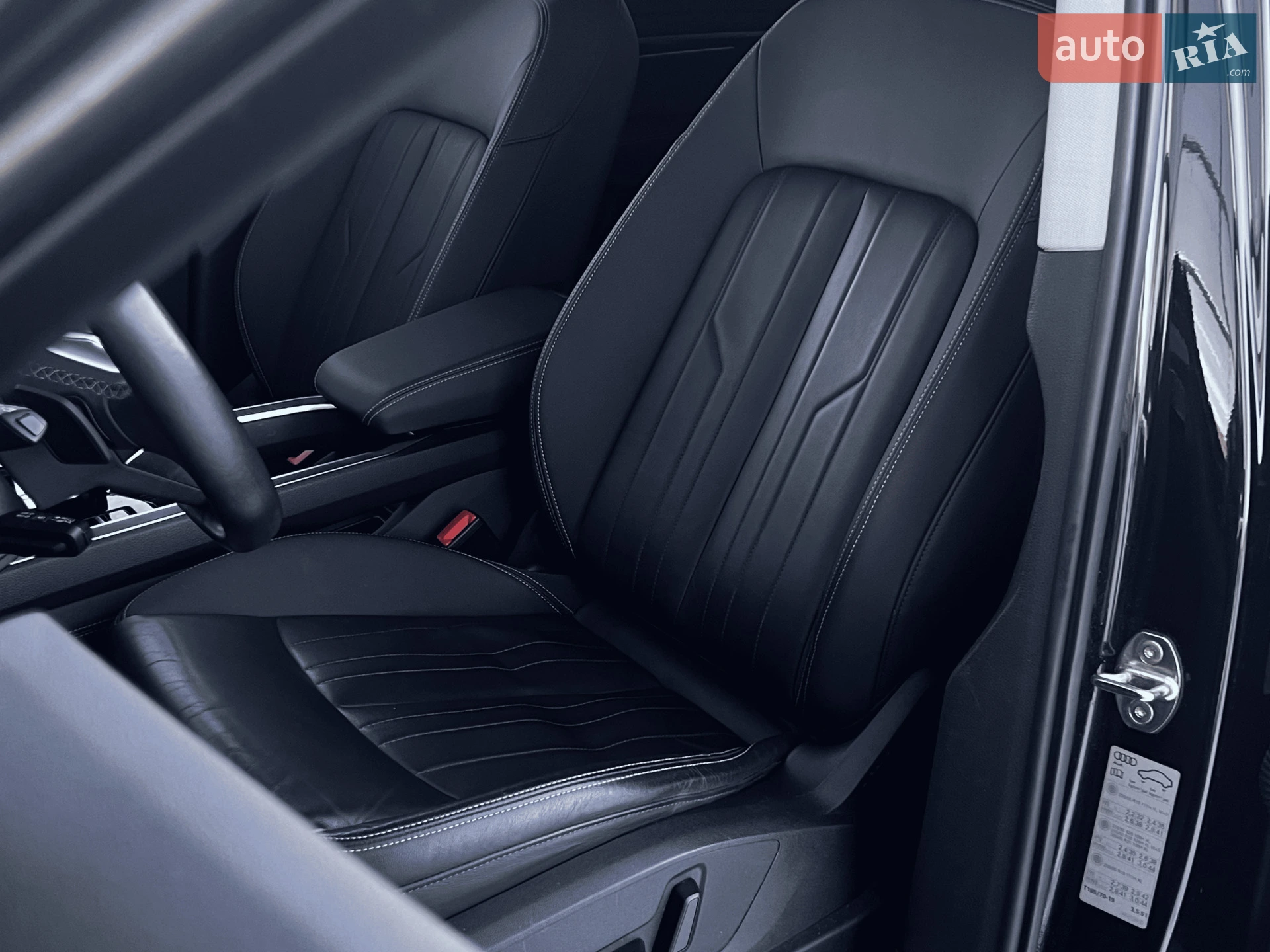 2021 Audi e-tron - мініатюра 14