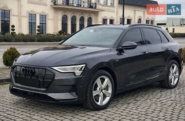 Позашляховик / Кросовер Audi e-tron 2019 в Мукачевому