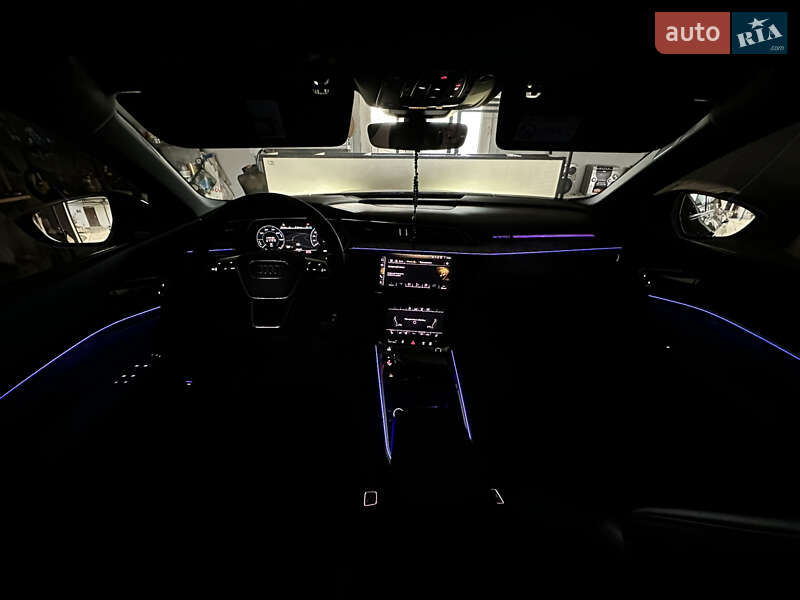 Внедорожник / Кроссовер Audi e-tron 2019 в Мукачево