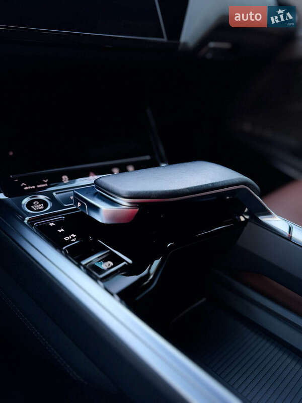 Позашляховик / Кросовер Audi e-tron 2022 в Одесі