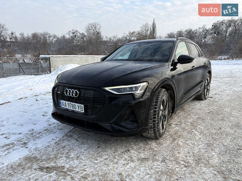 Позашляховик / Кросовер Audi e-tron 2019 в Ірпені