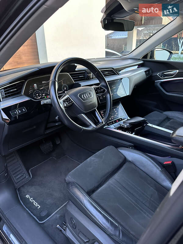 Позашляховик / Кросовер Audi e-tron 2020 в Ужгороді
