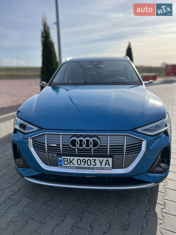 Внедорожник / Кроссовер Audi e-tron 2020 в Львове