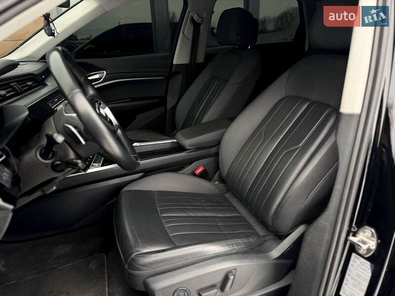 Позашляховик / Кросовер Audi e-tron 2020 в Рівному