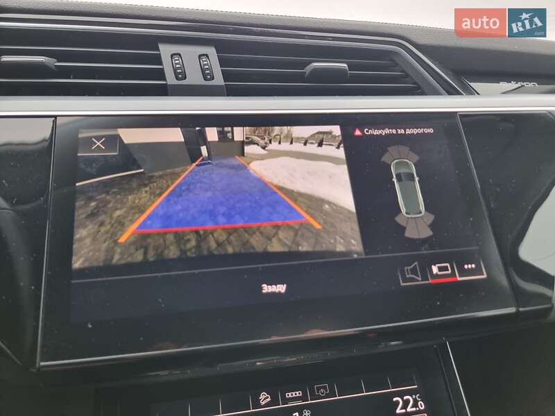 Позашляховик / Кросовер Audi e-tron 2020 в Радивиліві