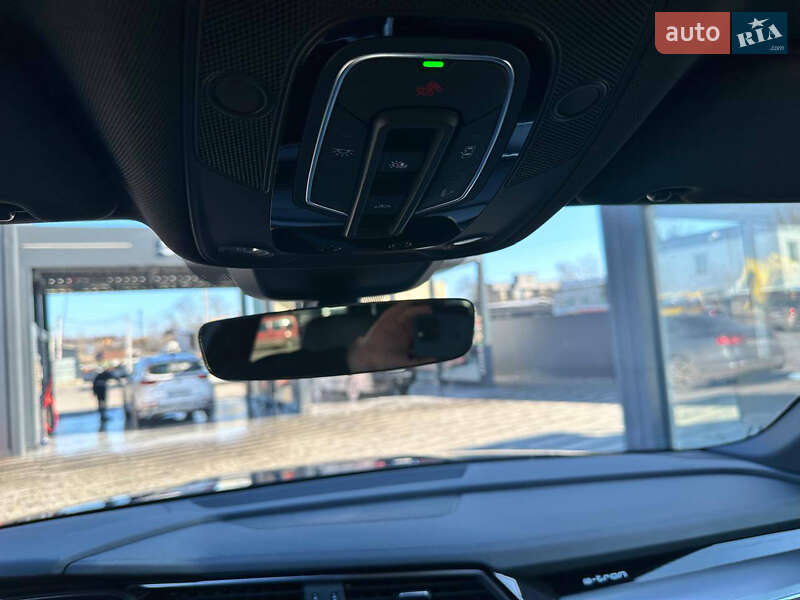 Внедорожник / Кроссовер Audi e-tron 2019 в Ужгороде