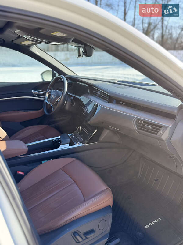 Позашляховик / Кросовер Audi e-tron 2020 в Луцьку фото 11 Позашляховик / Кросовер Audi e-tron 2020 в Луцьку