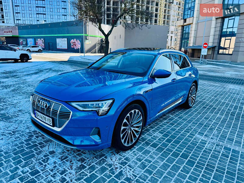 Внедорожник / Кроссовер Audi e-tron 2019 в Одессе