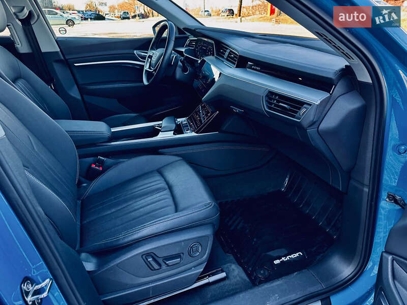 Внедорожник / Кроссовер Audi e-tron 2019 в Одессе