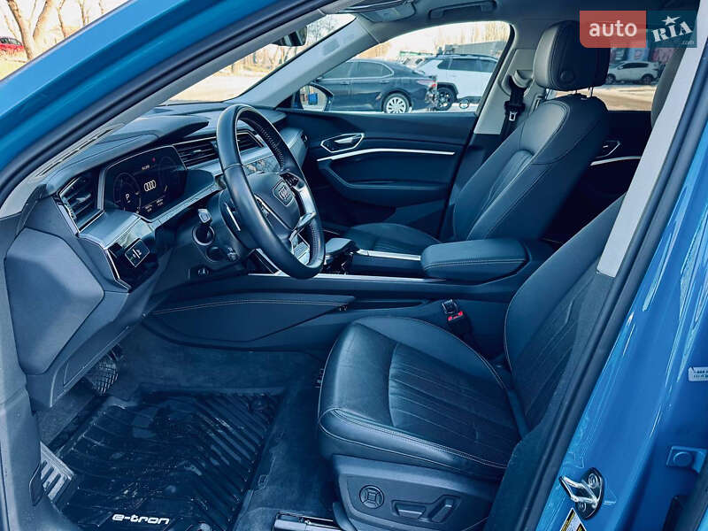 Внедорожник / Кроссовер Audi e-tron 2019 в Одессе