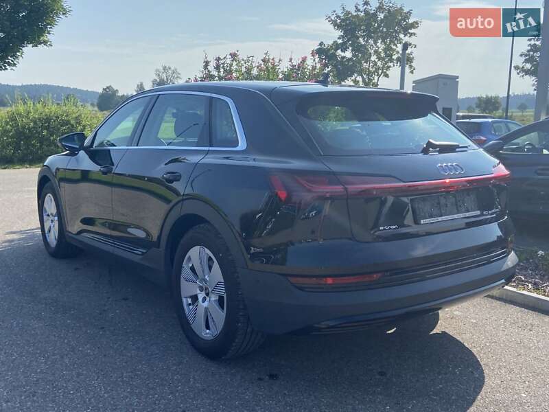Внедорожник / Кроссовер Audi e-tron 2021 в Ивано-Франковске