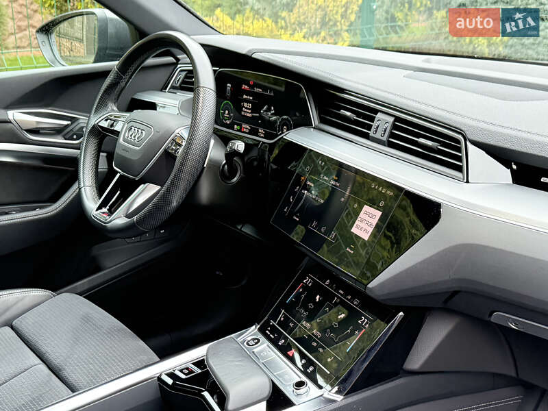 Позашляховик / Кросовер Audi e-tron 2021 в Рівному фото 98 Позашляховик / Кросовер Audi e-tron 2021 в Рівному