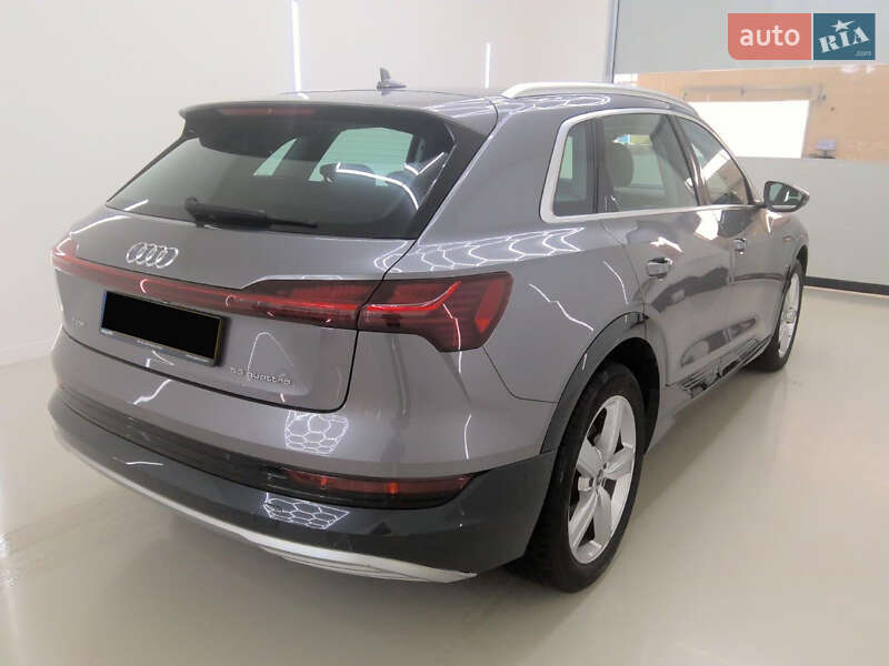 Внедорожник / Кроссовер Audi e-tron 2020 в Житомире фото 3 Внедорожник / Кроссовер Audi e-tron 2020 в Житомире